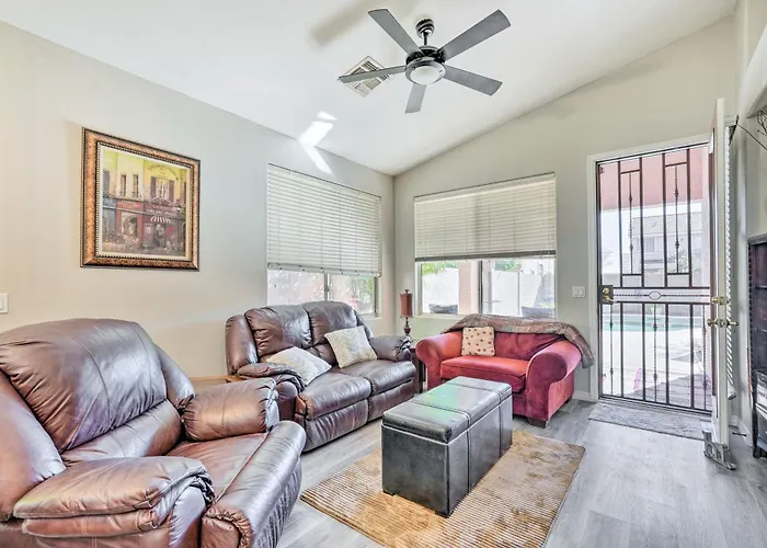 Holiday home 4 Mi To Peoria Sports Complex: Family W/ Pool