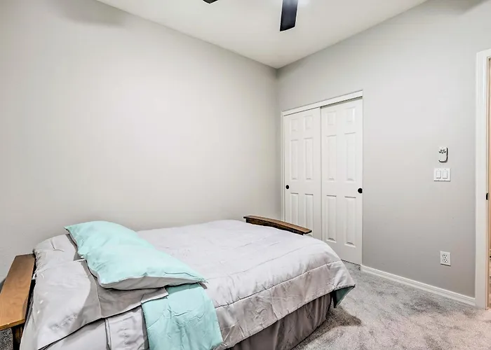 4 Mi To Peoria Sports Complex: Family W/ Pool * Glendale