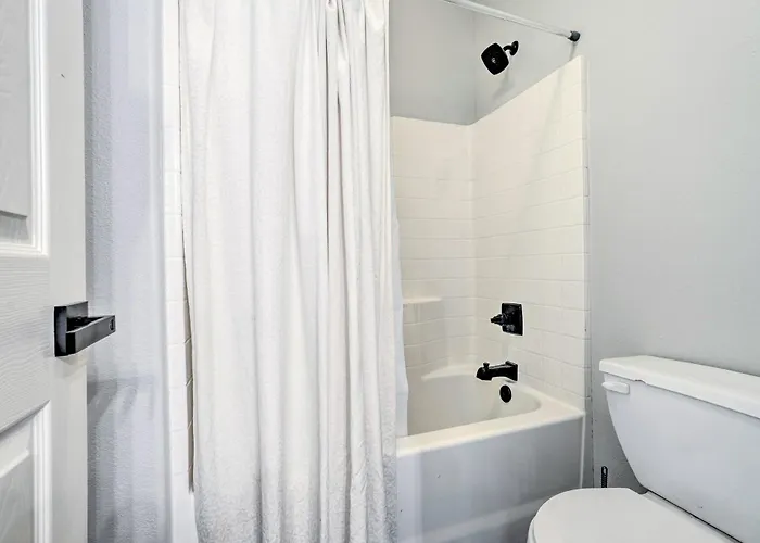 4 Mi To Peoria Sports Complex: Family W/ Pool Holiday home *