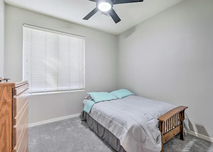 Holiday home 4 Mi To Peoria Sports Complex: Family W/ Pool *