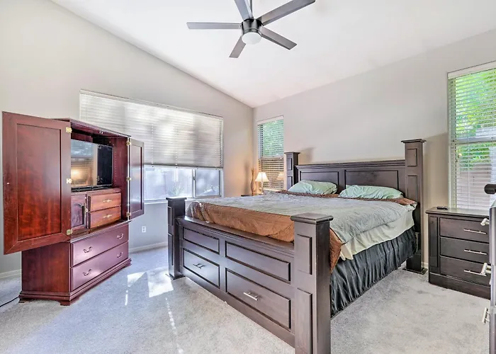 4 Mi To Peoria Sports Complex: Family W/ Pool Holiday home *